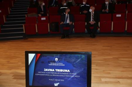 VLADA JAVNA TRIBUNA V  PIVKI 03 FOTO LJUBO VUKELIČ